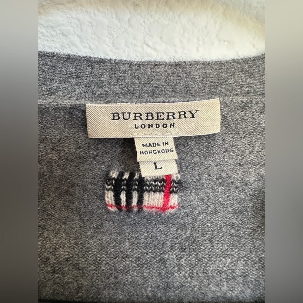 Burberry Men’s Cashmere‎ Grey Button-Front Cardigan fits Medium - Picture 7 of 13